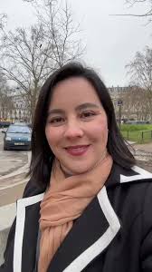 Live express na frente da Torre !