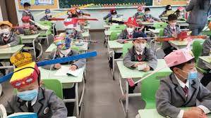 When social distancing is the need of the hour, take the help of oodles of noodles social distancing foam aid. Nicholas A Christakis On Twitter German Cafe Tells Customers To Wear Pool Noodles To Enforce Social Distancing That Is All Https T Co 1uaib6za68