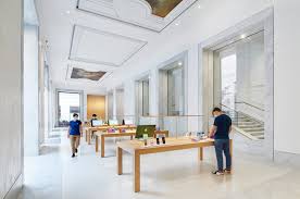 Is an american multinational technology company that specializes in consumer electronics, computer software, and online services. Apple Store Via Del Corso Foster Partners Archdaily