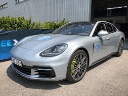 Bussgeld Droht Elektroautos Mit E Kennzeichen Brauchen Umweltplakette