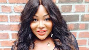 Madison Hinton's Instagram, Twitter & Facebook