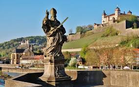 Würzburg ist großartig, weil es in der stadt eine eher ruhige atmosphäre gibt. Top 11 Wurzburg Sehenswurdigkeiten 2021 Inkl Karte