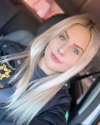 I'm curious 😁 Love from Belgium 🫶