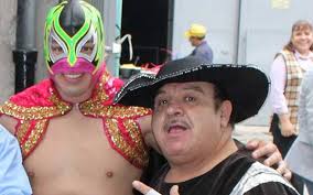The storyline fight of the two brothers came to a crescendo at guerrera de titanes 2008, where they faced off in a steel cage match where the loser would have his hair shaved off. Brazo De Plata Responde A Las Criticas El Sol De Mexico Noticias Deportes Gossip Columnas