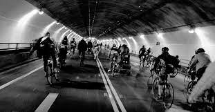 Es gibt noch keine ähnlichen routen. Critical Mass Stuttgart Shut Up Legs