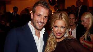 She was previously married to rafael van der vaart. Sylvie Meis Sohn Damian Zieht Zu Rafael Van Der Vaart Stern De