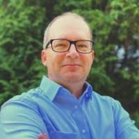 18300+ "Janos ..." profiles