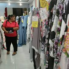 5 jenama tudung paling meletup di malaysia via www.mediapenmerah.com. Foto Di Gio Fabrics Shah Alam Toko Kain Di Shah Alam