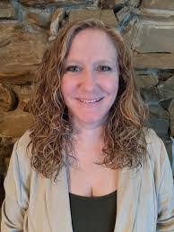 Lori Seabrook's Instagram, Twitter & Facebook