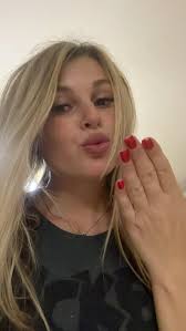 Anna : rPrincess_sweety