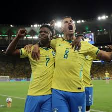 Cafu elogia Brasil após goleada, mas alerta: 'Falta entrosamento'