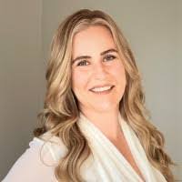 Emily Mosher's Instagram, Twitter & Facebook