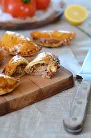 Empanadas Au Thon Et Chorizo Recette Tangerine Zest Recette Empanadas Recettes D Amuse Gueules Recettes De Cuisine
