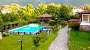 El hecho de tener una piscina hace que el precio del alquiler sea más alto, pero también. 10 Casas Rurales Para Ir Con Ninos A Asturias Pequeocio