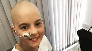 Young mum's 'cyst' turns out to be cancer as she is told she has only two  years to live