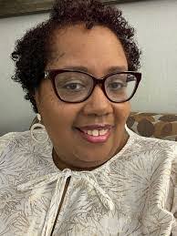 Gwen Deberry's Instagram, Twitter & Facebook