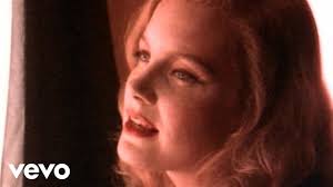 Slide 28 to 32 of 15. Kelly Willis The Heart That Love Forgot Youtube