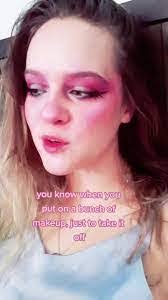 Tabitha Crouse's Instagram, Twitter & Facebook