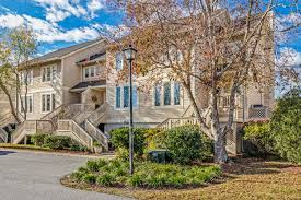If you're able to expand your search outside of stono park elementary school, check out properties in these nearby areas 3 to 4 beds. Stono Watch Real Estate