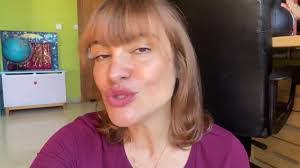 Amanda Muro's Instagram, Twitter & Facebook