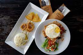 Tidak hanya itu, café ini juga menawarkan nuansa alam yang begitu kental. Lawang Wangi Creative Space Cafe Picture Of Lawangwangi Creative Space Bandung Tripadvisor