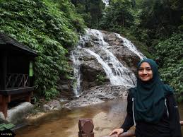 Air terjun lebak daftar destinasi wisata air terjun curug dengan pemandangan paling indah air jernih bersih suasana alam menyegarkan cocok untuk refreshing. Taman Negara Gunung Ledang Hutan Lagenda Di Johor Kakitravel Net