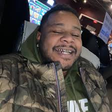 I attempted Zack's Triple Bacon Cheeseburger Challenge at Zack's Cafe in  Miami, Oklahoma, which was so delicious, but I only got a short 15 minute  time limit to enjoy it!! I had