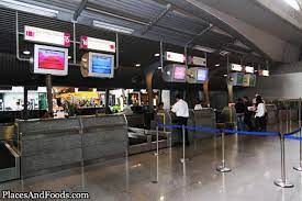 Serious, memang i nervous habis sebab i tak familiar lagi sebelum terbang kena ada flight ticket. Pertama Kali Menaiki Kapal Terbang Eizil Com