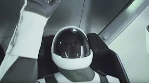 Spacex Video Shows Hints Of Crew Dragon Capsule New Spacesuit Autoevolution