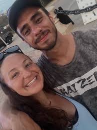 Athena is the size of a coconut!🥥 And we are officially in the 3rd  trimester 💪🏼 We can't wait to meet you