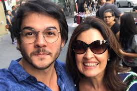 Check spelling or type a new query. Fatima Bernardes Deixa Tulio Velhinho E Fica Mais Jovem Que Ele