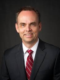 El servicio: un misionero, un élder