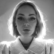 Elle Nash — Unnamed Press