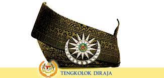 Di kemuncaknya dipasangkan anak bulan dengan. Sp 8 1 4 Sejarah Tahun 5