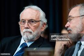 134 Dan Rayburn Stock Photos, High-Res Pictures, and Images