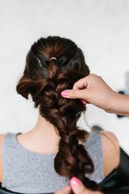 When your hair is just washed, it is very slippery. The Easiest Mermaid Braid Hair Tutorial The Effortless Chic