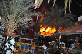 Antalya'nın alanya ilçesinde sık sık saldırılara maruz kalan hdp binası, bugün yakıldı. Alanya Hdp Binasini Yaktilar