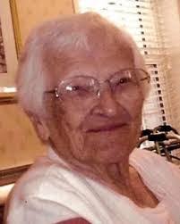 Evelyn Stauffer's Instagram, Twitter & Facebook