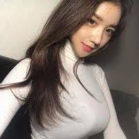 Evie Sanchez's Instagram, Twitter & Facebook