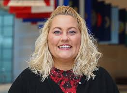 Wayne-Wooster honors teacher, six students with awards