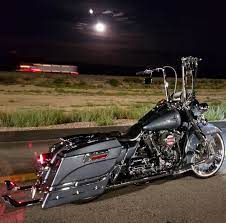 Share Your Harley On Instagram S O Bigtaguilar Road King Harley Davidson Bikes Custom Motorcycles Harley Harley Softail
