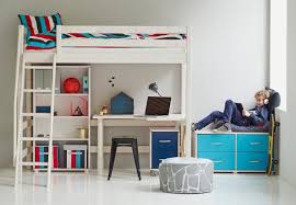 Besonders in einem kleinen kinderzimmer ist der platz unter einem hochbett zudem ein besonderer gewinn an. Zu Fruh Ein Hochbett Bild 13 Schoner Wohnen
