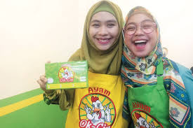 Oki Setiana Dewi Ria Ricis Rintis Usaha Resto Ayam