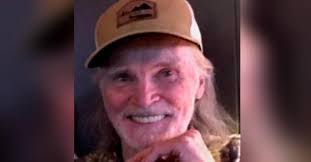 Becky Moeller's Instagram, Twitter & Facebook