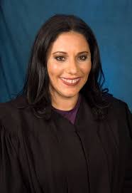 Lindsay Abramson's Instagram, Twitter & Facebook