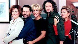 Ο συμπαρουσιαστής της εκπομπής όμως, κρατερός κατσούλης, είπε. Ki Omws Ta Egklhmata 8a Kanoyn Reunion 23 Xronia Meta Celebrities Eidhseis Yupiii Gr