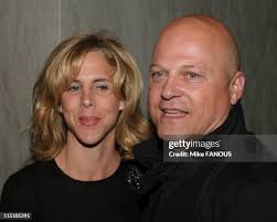 467 Michelle Chiklis Photos & High Res Pictures