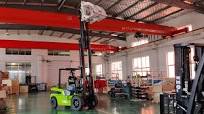 NEOlift brand new lithium battery electric forklift (with diesel forklift chassis)., Model: NPSD25 / NPSD30 / NPSD 35. 🟢Feature introduction:, The rated load capacity is 2500-3500 kg, max.lifting ...