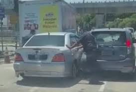 Seperti bank sentral lainnya, the fed mengelola perekonomian as dengan cara menaikkan atau menurunkan suku bunga acuan. Myvi Halang Penjenayah Boleh Tuntut Insurans Takaful Kereta Atau Tidak