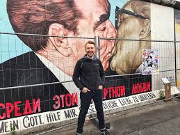 Lev Kalmens (@levkalmens)